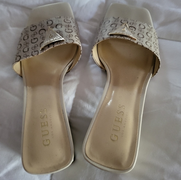 Shoes - Picture 4 of 6